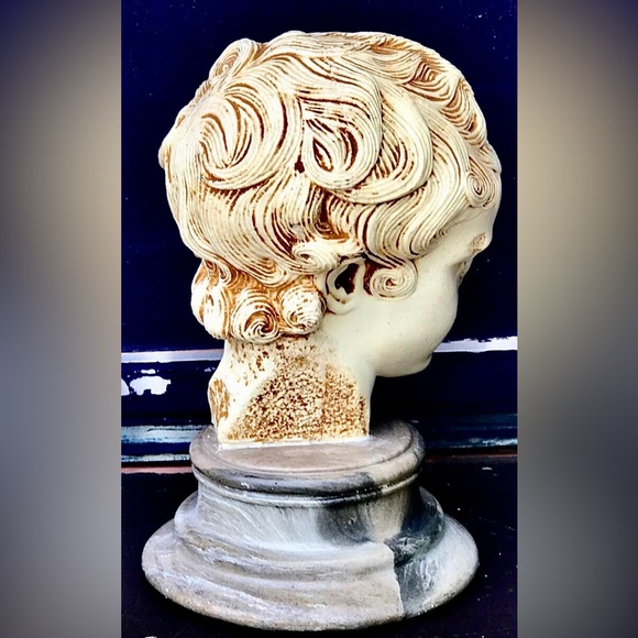 Vintage Mid Century Archaic Reproduction EROS Young Boy Poly Resin Statue - Picture 3 of 10